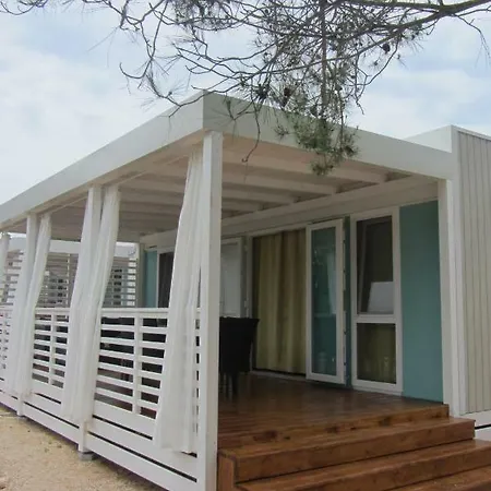Prázdninový areál Mobile Homes Albatross